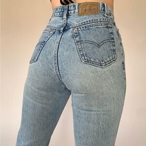 Levi’s 900 Series VTG High Waist Jeans